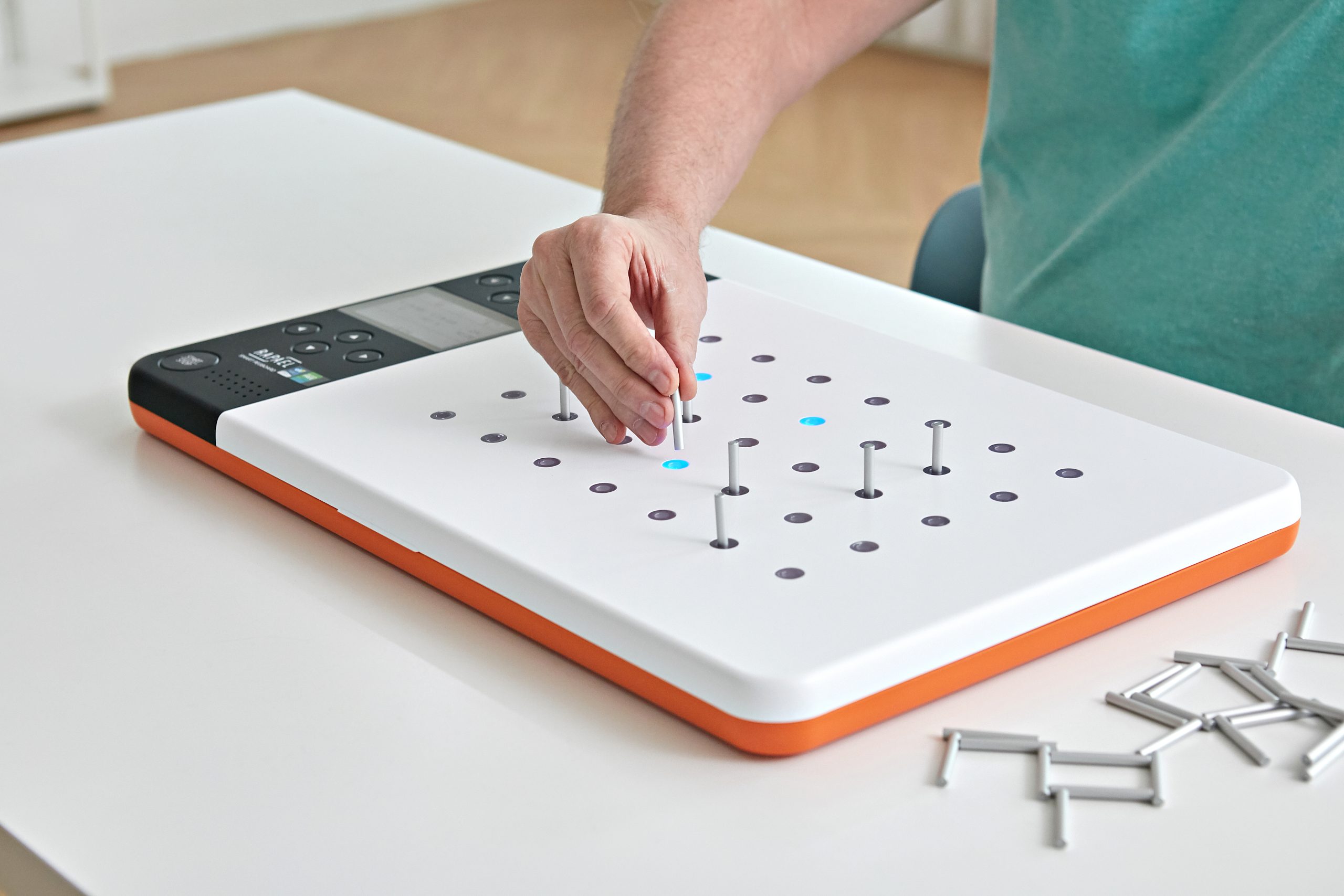 Neofect Smart Pegboard