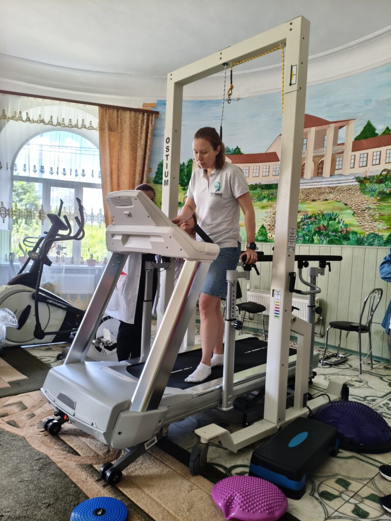Dyaco Medical 7.0T та Technomex Ostium