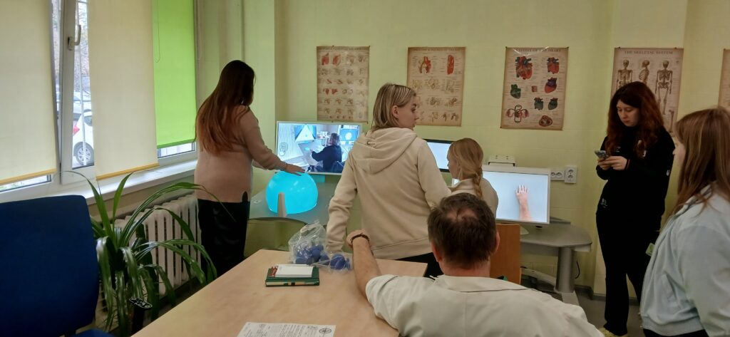 Реабілітація Dessintey у КМКЛ №8 (Київ)