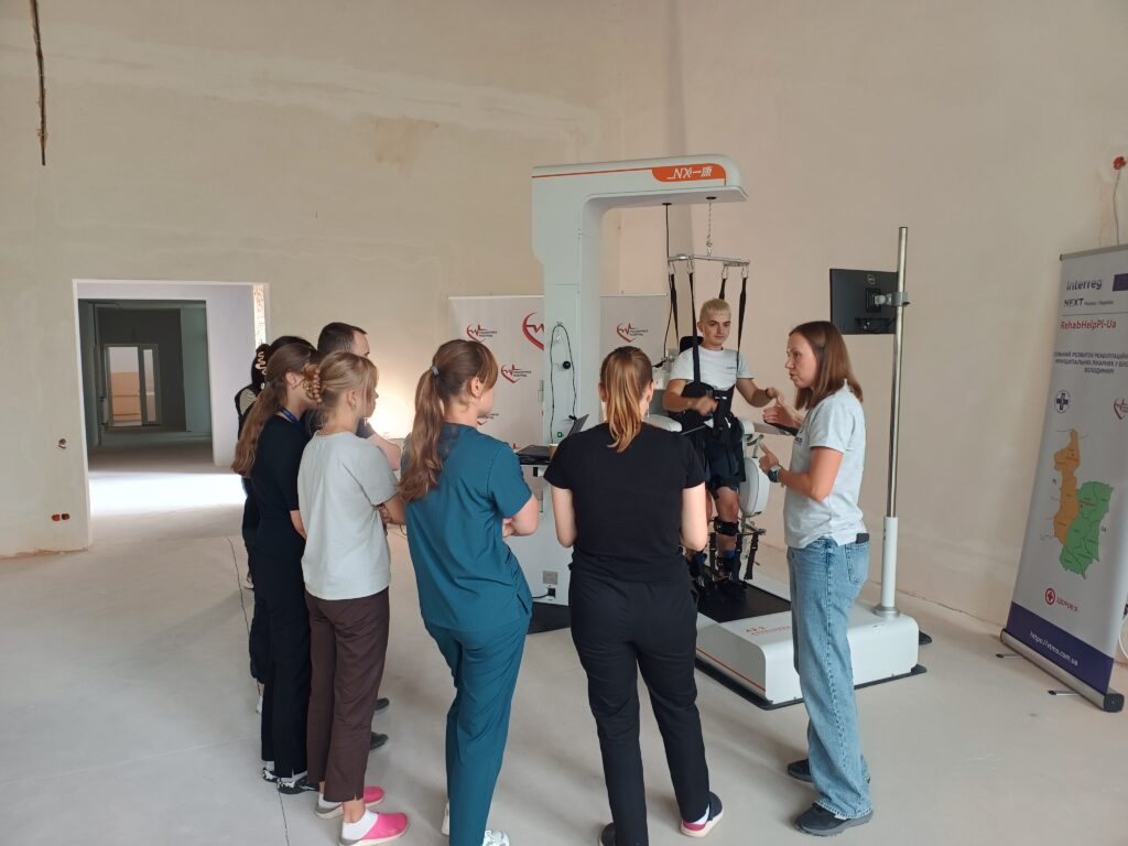 Роботизована реабілітація Yikang у Володимирському ТМО