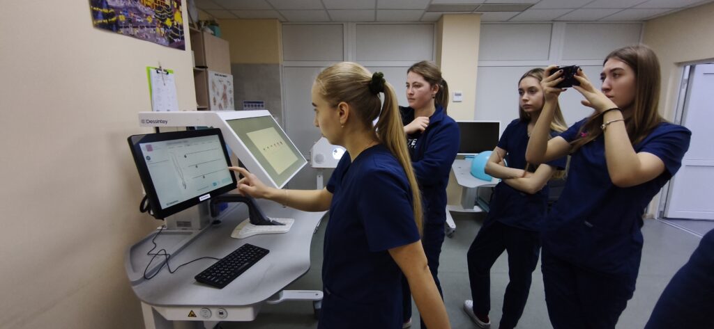 КНП «МКЛ №4» ДМР Реабілітація Dessintey IVS