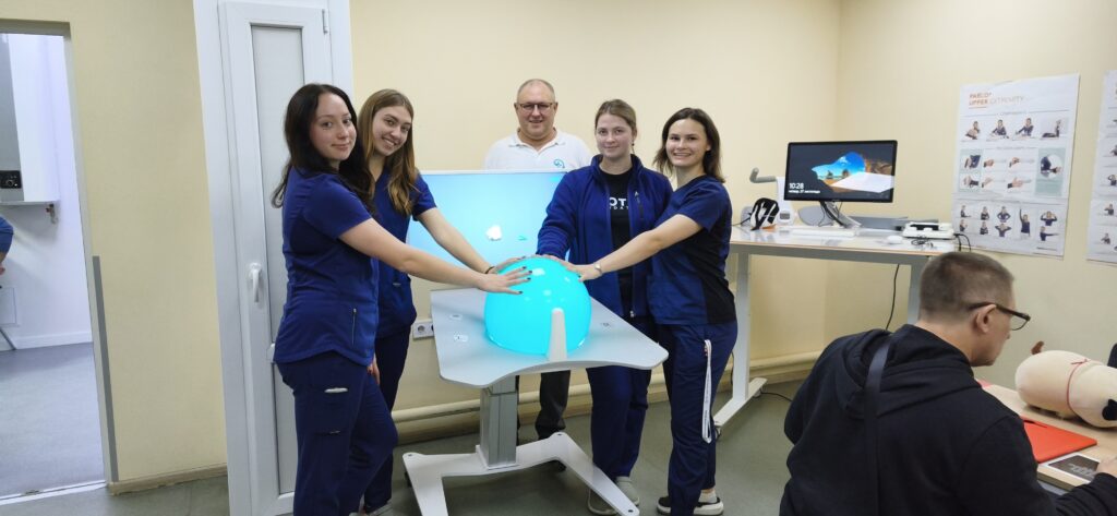 КНП «МКЛ №4» ДМР Реабілітація Dessintey SRT5